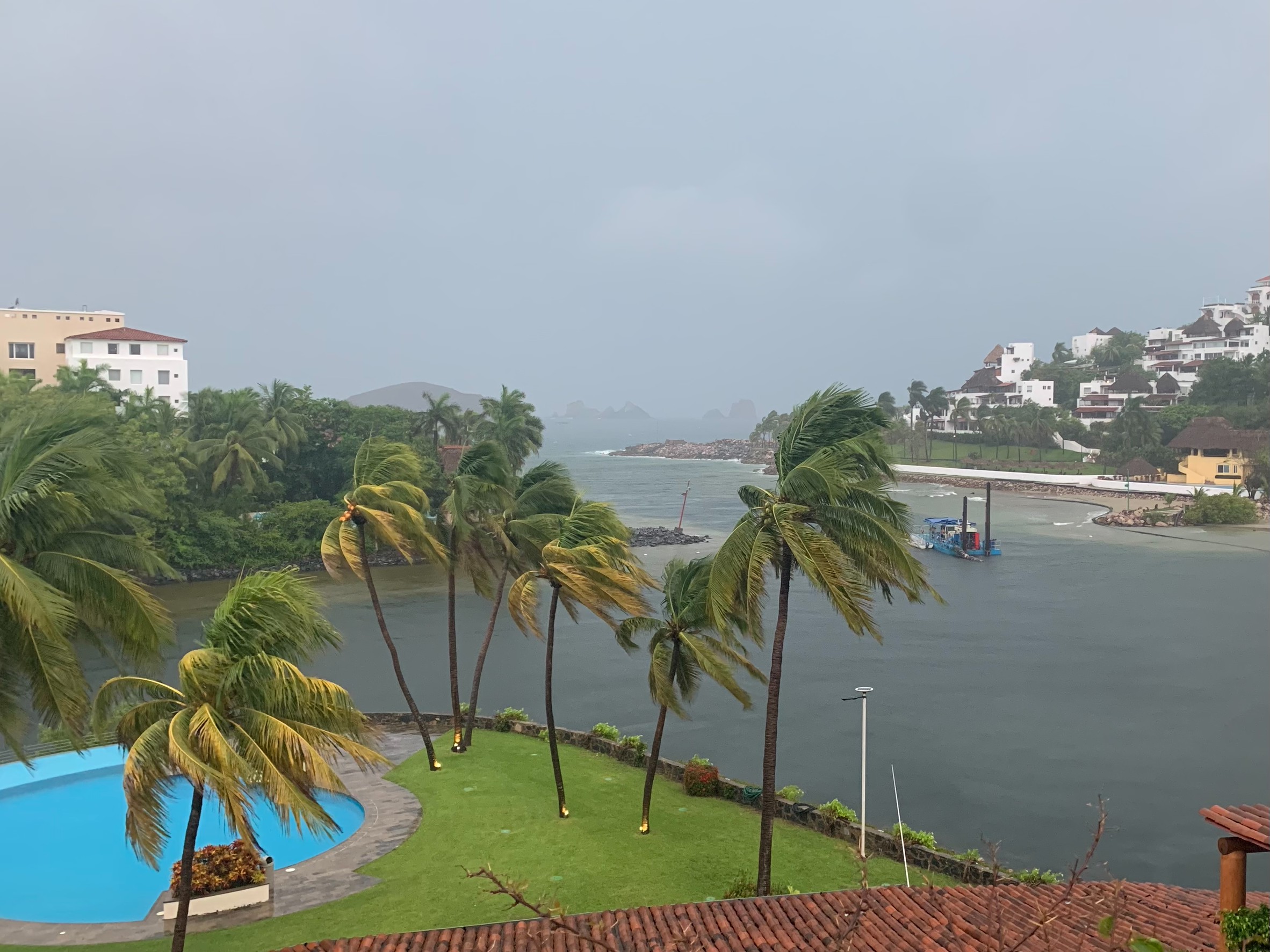 Hurricane Erick makes landfall in Mexico as powerful Category 3 storm with 125 mph winds in The Oaxaca region. I hope everyone is safe in that region. ☺️